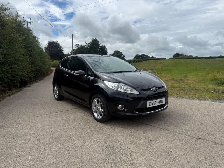 2012 Ford Fiesta 1.2 1.25 petrol Black 3 Door ztech 