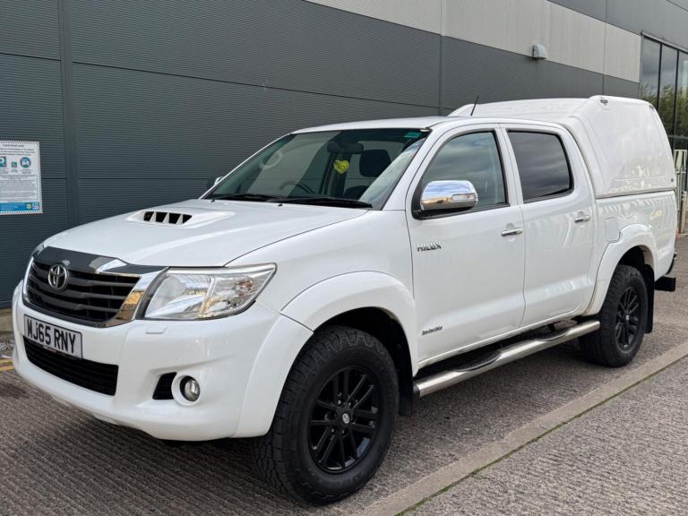 2016 Toyota Hilux Invincible D/Cab Pick Up 3.0 D-4D 4WD 171 PICK UP DIESEL Manual