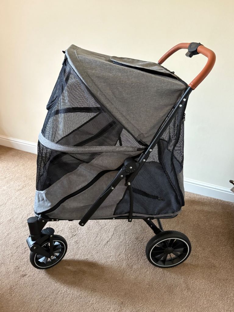 Brand new pet/dog - buggy/stroller
