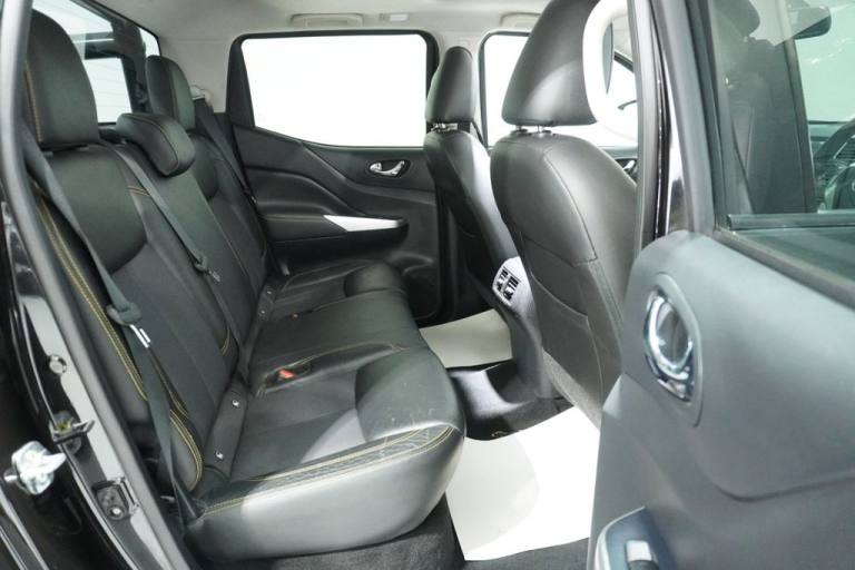 2020 Nissan Navara Double Cab Pick Up N-Guard 2.3dCi 190 TT 4WD Auto PICK UP DIESEL Automatic