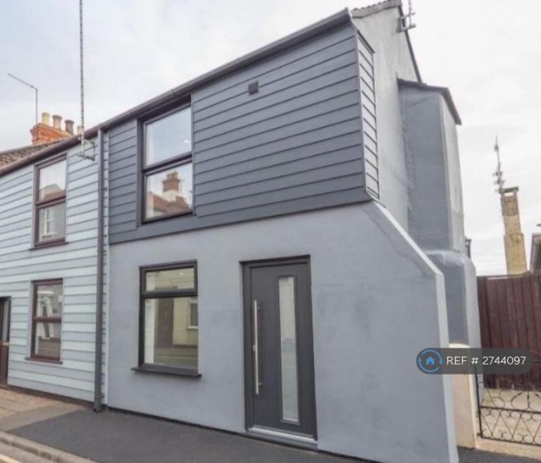 1 bedroom house in High Street, Great Yarmouth, NR31 (1 bed) (#2744097)