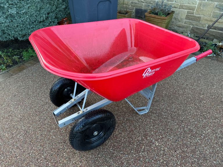 Equestrian wheel barrow 200 ltr 