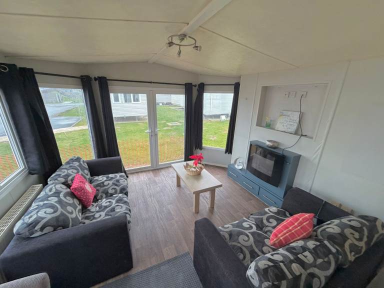 Stunning Caravan For Sale In The Essex Coast