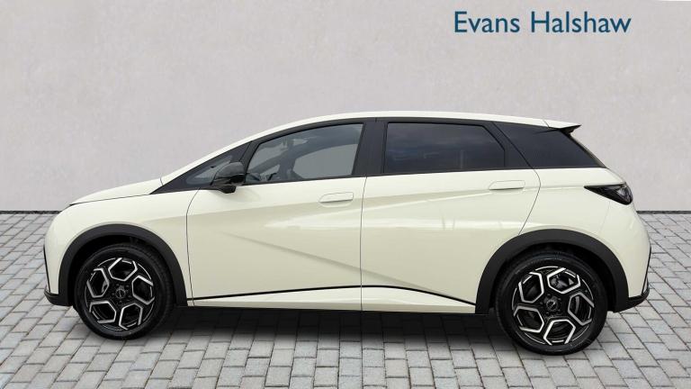 2025 BYD Dolphin 150kW Design 60.4kWh 5dr Auto HATCHBACK ELECTRIC Automatic