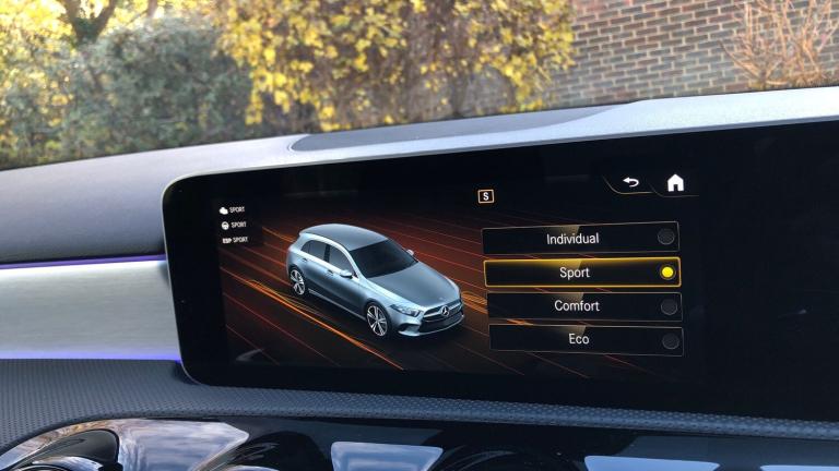 2019 Mercedes-Benz A-Class A 220 AMG LINE PREM + 4MA Hatchback Petrol Automatic