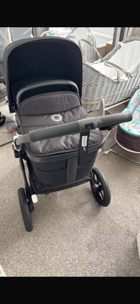 Bugaboo Fox 2 Travel System Pram
