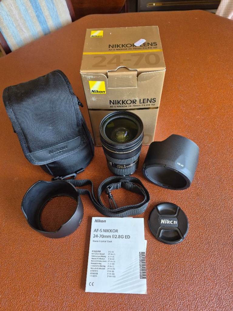 Nikon AFS 24-70 f2.8G  ED lens in pristine condition.