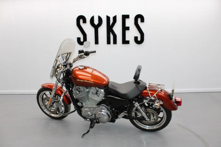 2014 Harley-Davidson XL883L Sportster Super Low in Custom Burnt Orange Flake