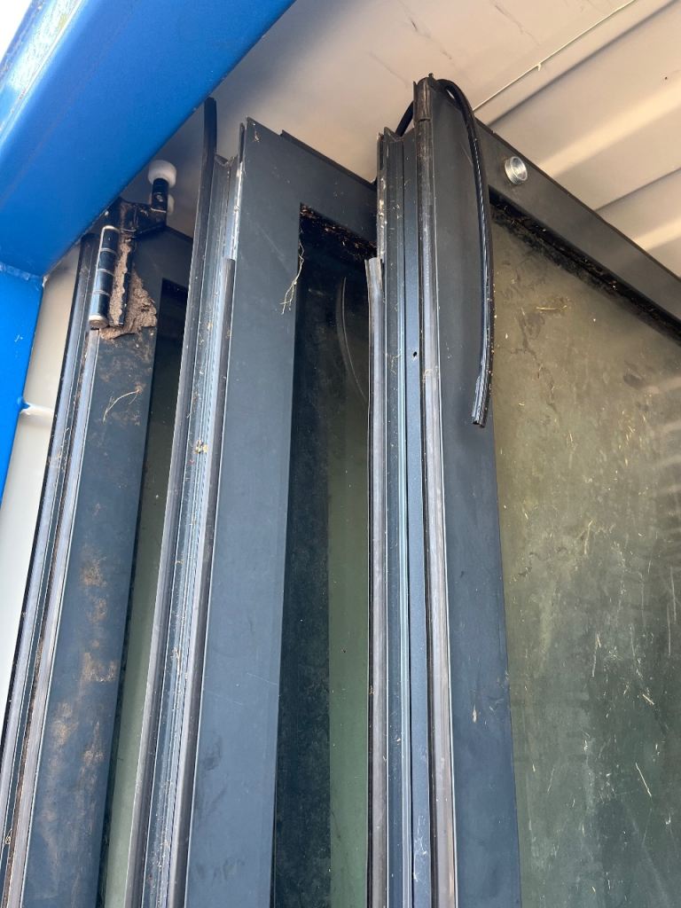 Aluminium bi folding doors in Anthracite Grey (Used)