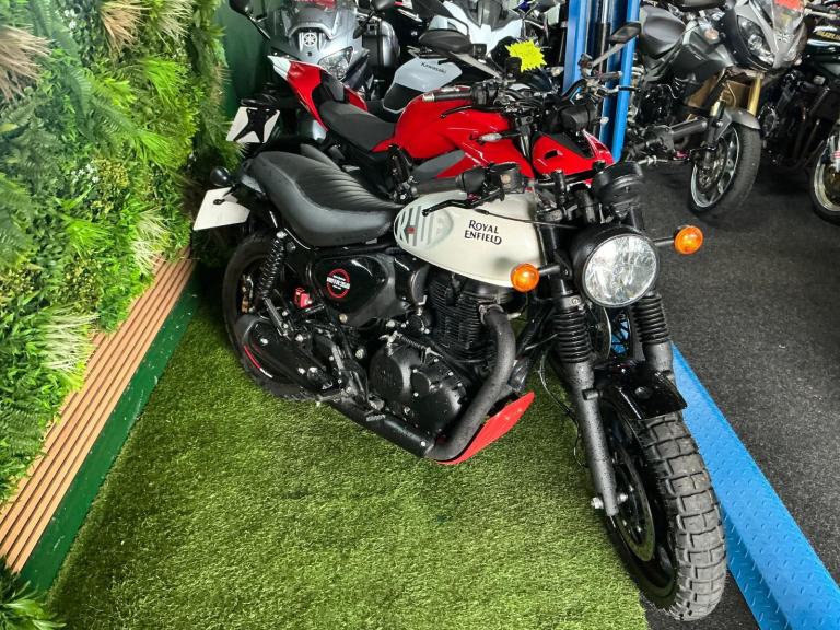 Royal Enfield HNTR 350 E5