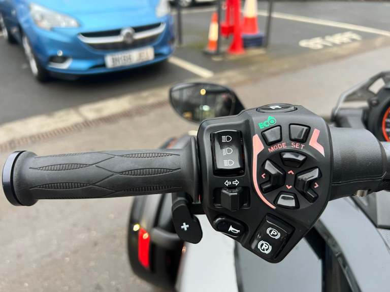 2016 66 plate Can-Am SPYDER F3s 1330cc 6 speed semi automatic trike