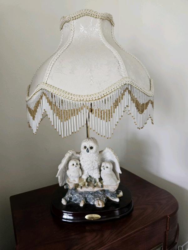 Beautiful owl lamp 