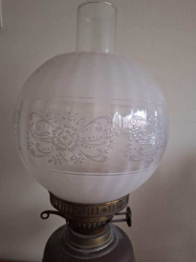 Decorative brass paraffin lamp