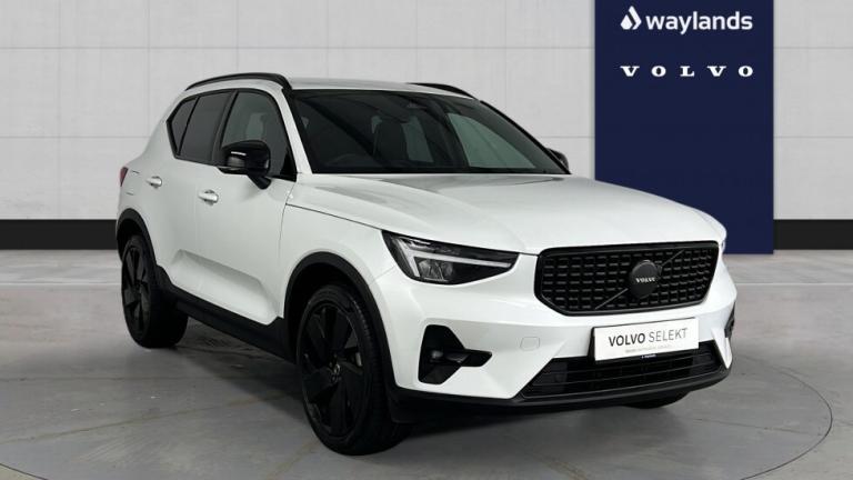 2025 Volvo XC40 Black Edition Plus, B3 Mild hybrid, Petrol Estate Petrol Automatic