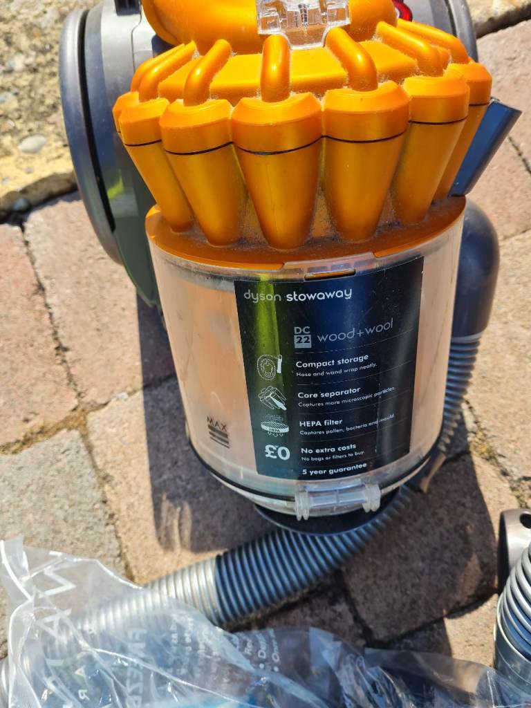 Dyson DC22 Stowaway Vacuum Cleaner – Good Condition