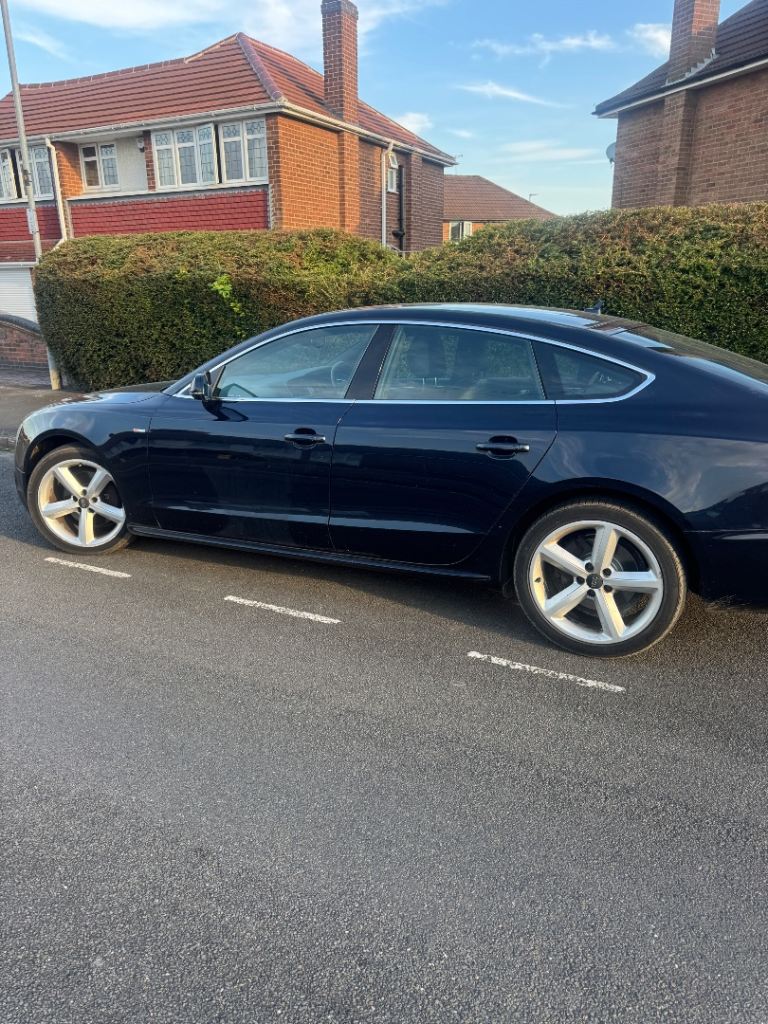 Audi, A5, Hatchback, 2011, Semi-Auto, 2698 (cc), 5 doors