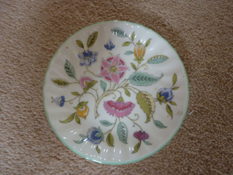 Very pretty small round Minton ‘Haddon Hall’ bone china dish