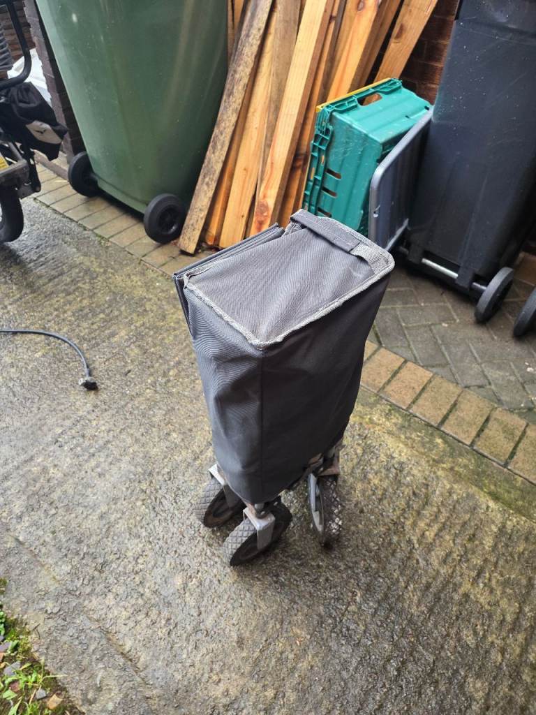 Kampa trucker festival/ camping trolley 