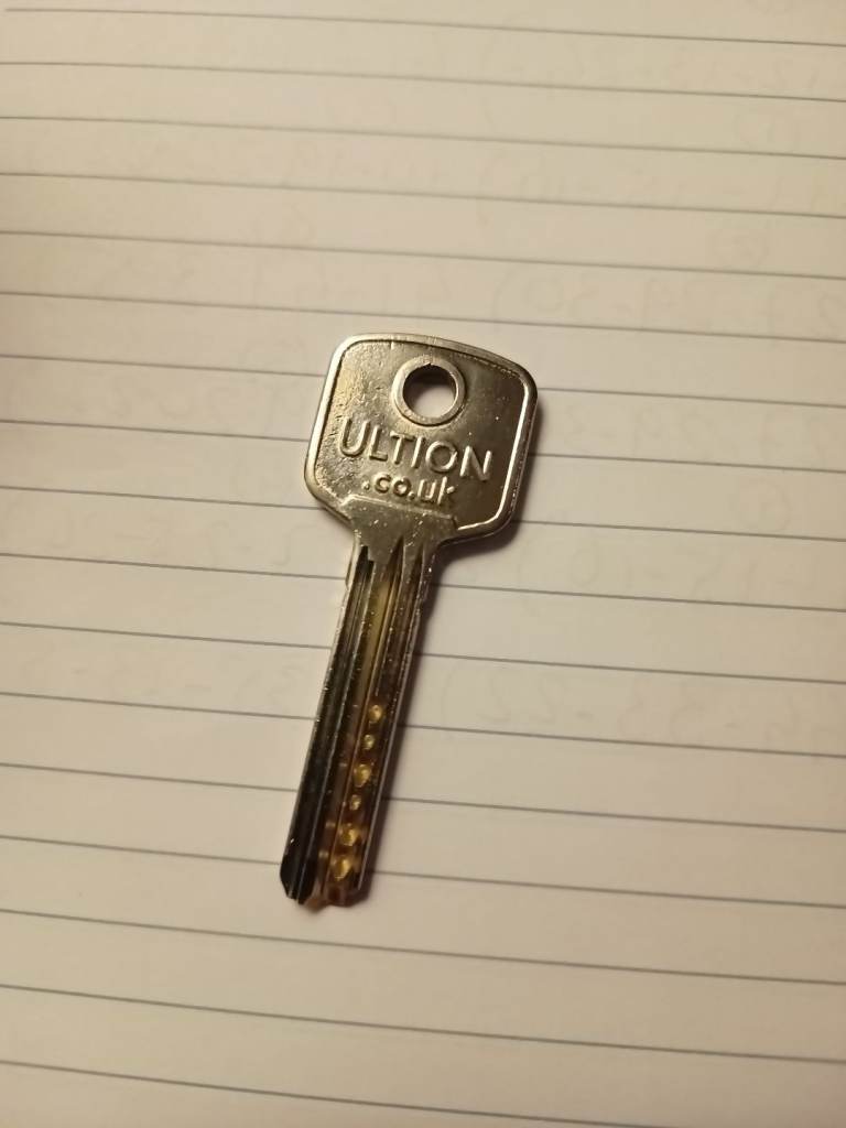 Key found Everton park 