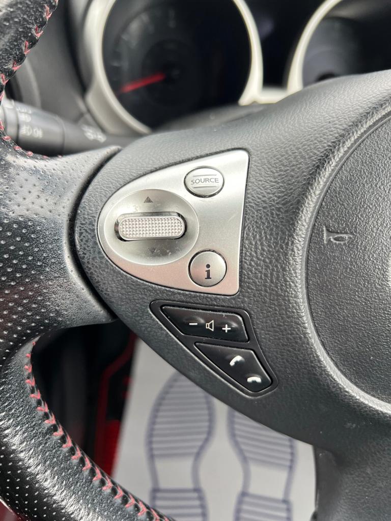 2016 Nissan Juke 1.2 DiG-T Tekna 5dr HATCHBACK Petrol Manual