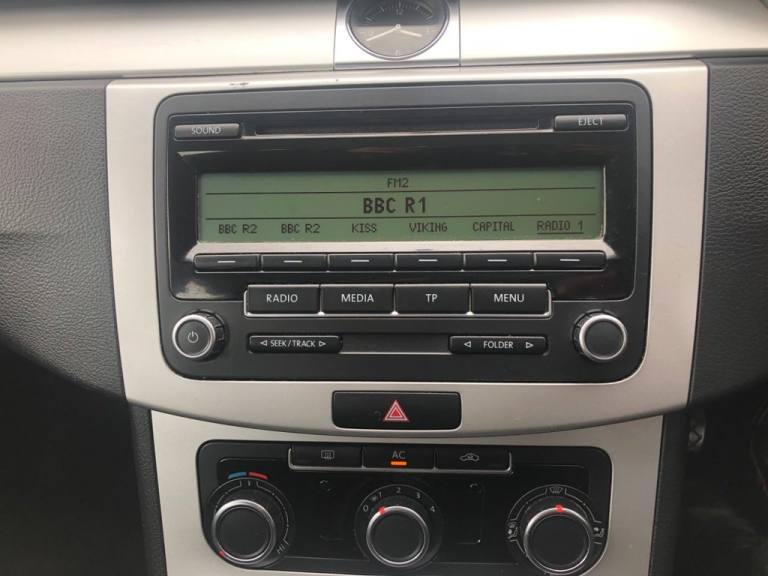 2011 Volkswagen Passat 1.6 TDI BlueMotion Tech S Estate 5dr Diesel Manual Euro 5 (s/s) (105 ps) E...