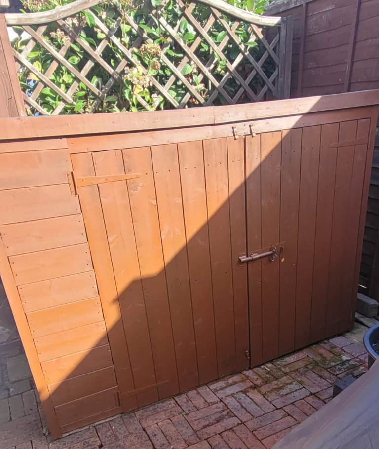 Outdoor Wooden Storage Shed – Good Condition