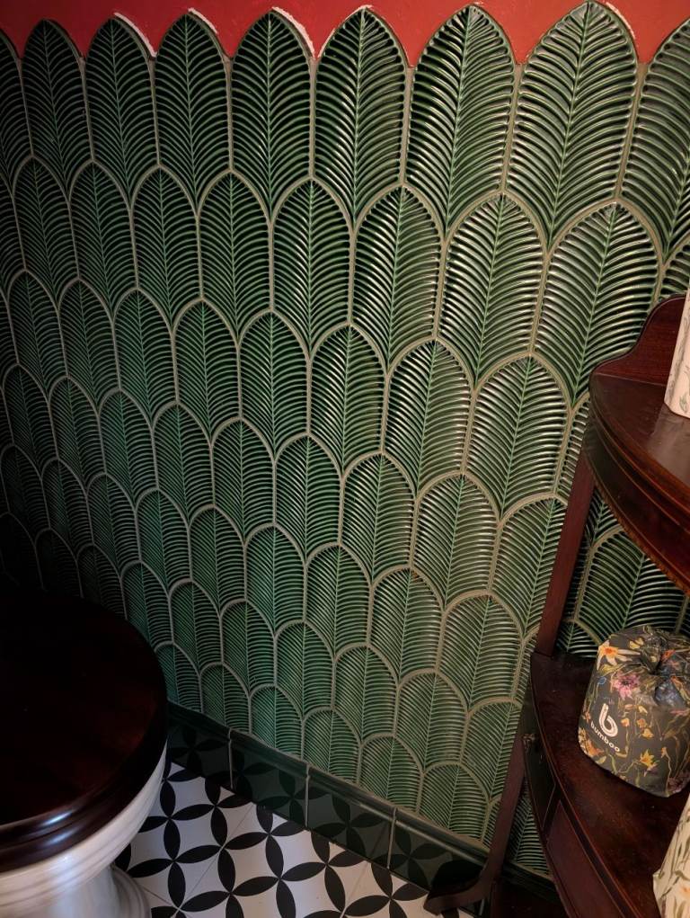  Mandarin Stone Kew Green Fan Gloss Ceramic tiles 132 tiles (2sqm) and 10kg green grout