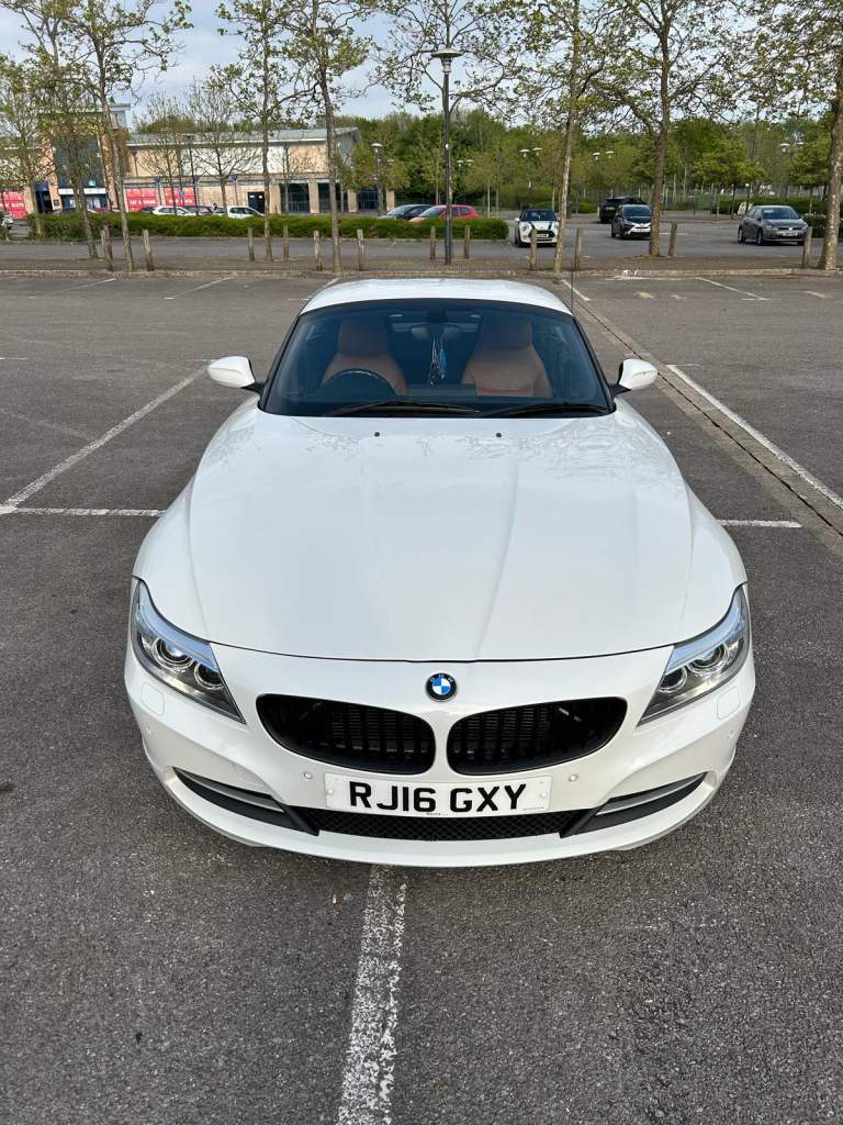 BMW, Z4, Convertible, 2016, Semi-Auto, 1997 (cc), 2 doors