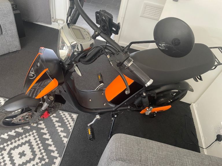 Eskuta sx250 electric bike   e-bike with pedals 