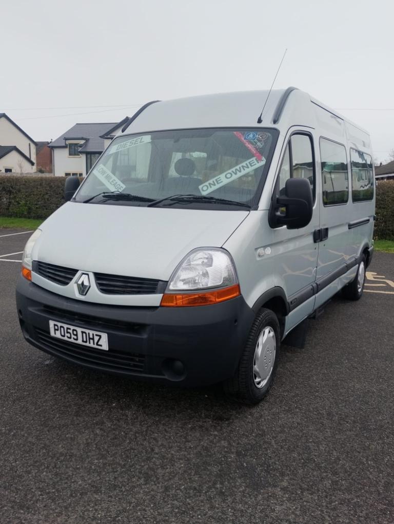 2009 Renault Master 120.33 dCi Medium Roof Van PANEL VAN DIESEL Manual