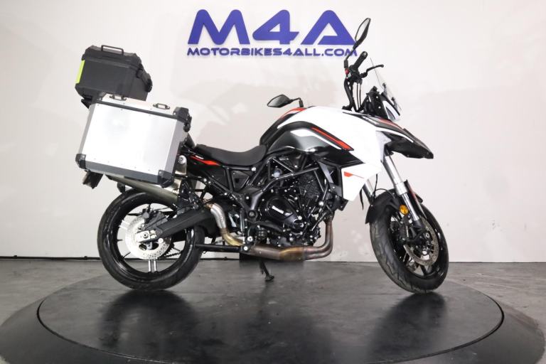 BENELLI TRK 702 2024