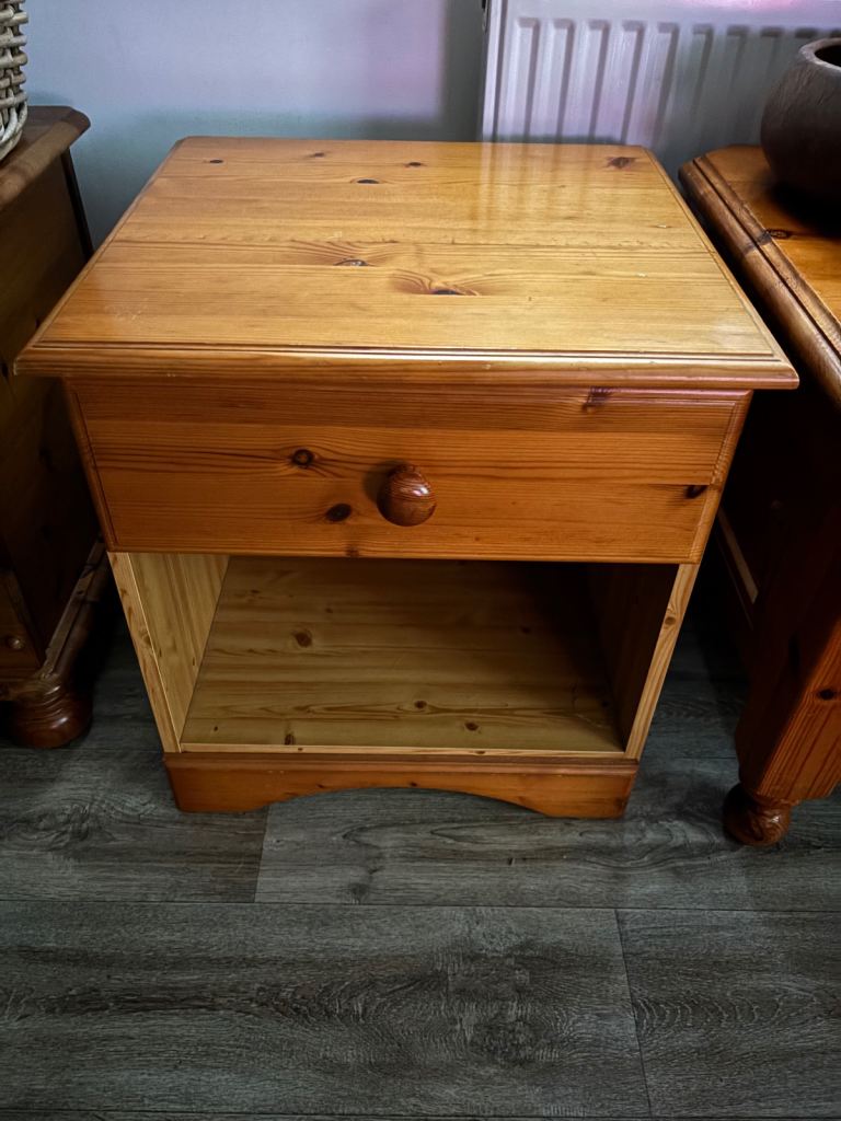Small bedside drawer 
