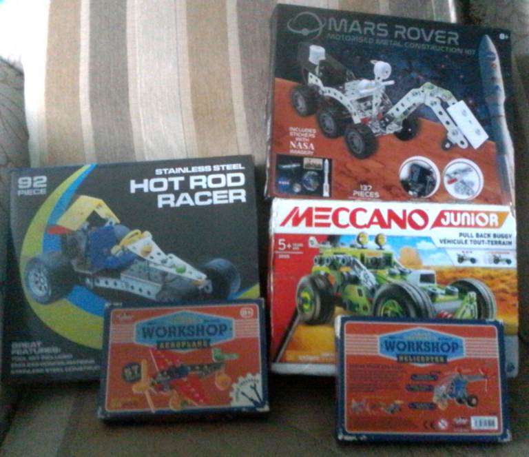 NEW  CONSTRUCTION KITS