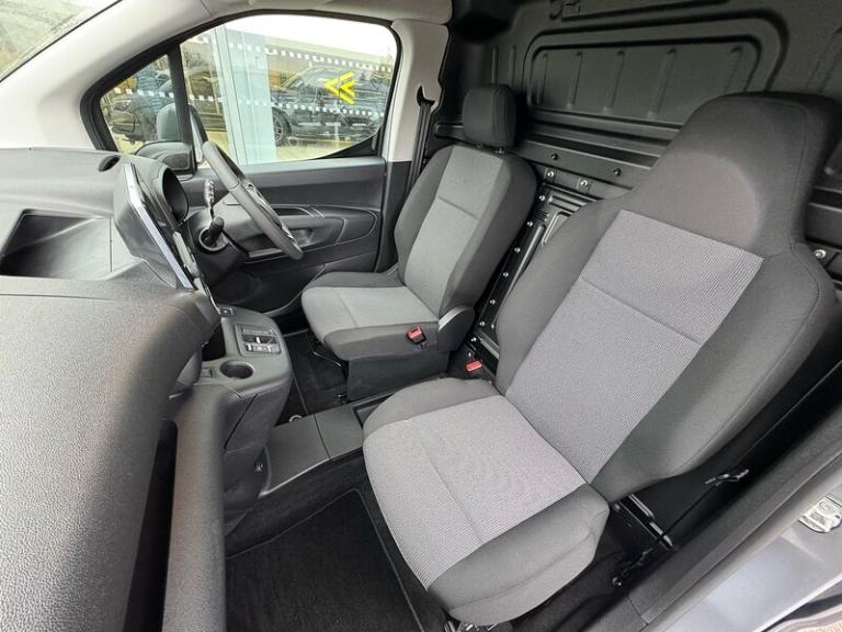 2024 Vauxhall Combo 2300 100kW Prime 50kWh H1 Van Auto PANEL VAN ELECTRIC Automatic