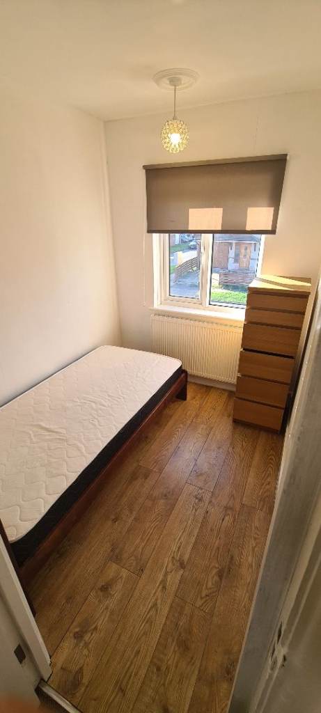 Bright single room in a nice quiet home