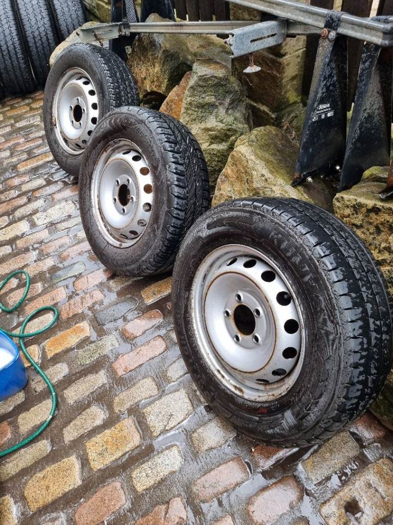 3x good wheels and tyres that fit Renault master Vauxhall movano or nissan nv400 vans