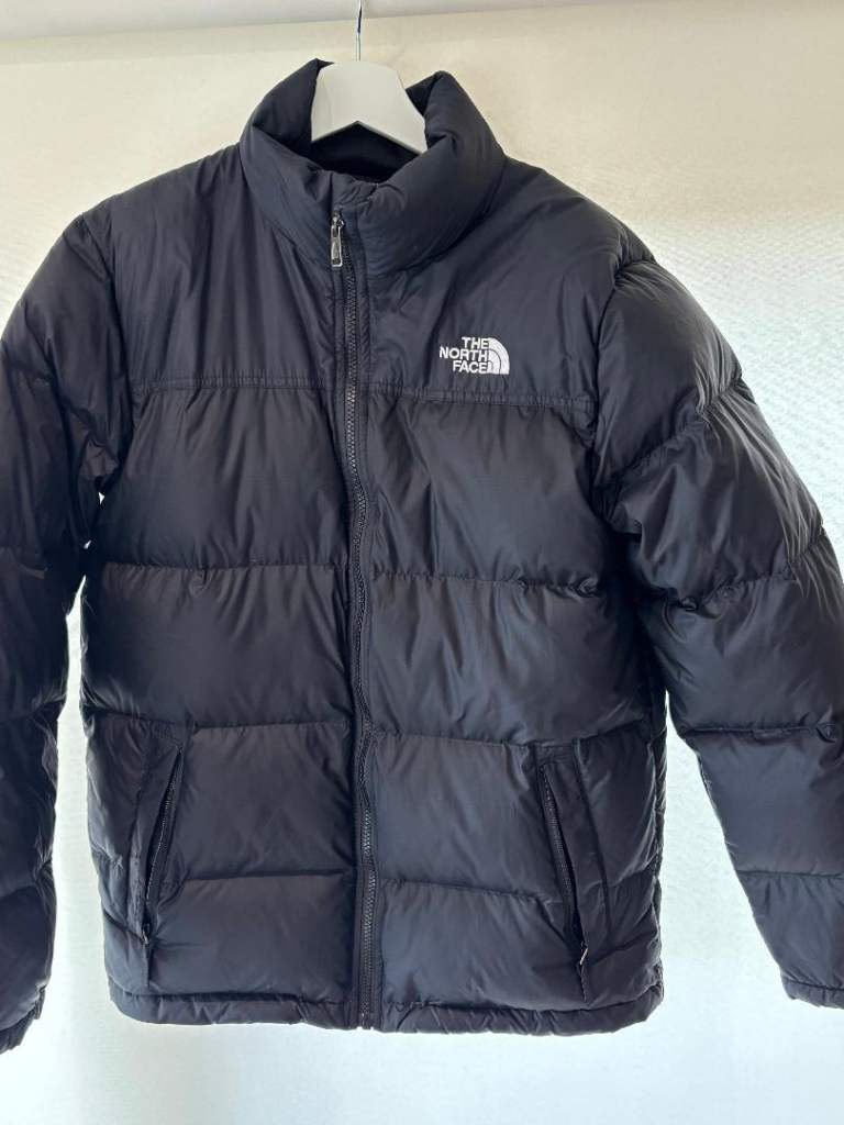North Face Padded Jacket in Black. Small Mens (Boys XL). Great Condition. Accept £18 for quick sale.