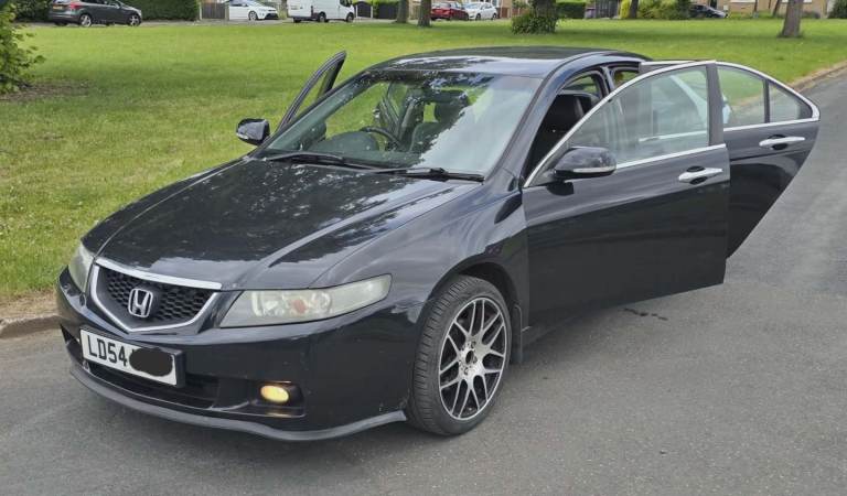 Honda Accord 2.0 l-Vetec DOHC 150.BHP 10