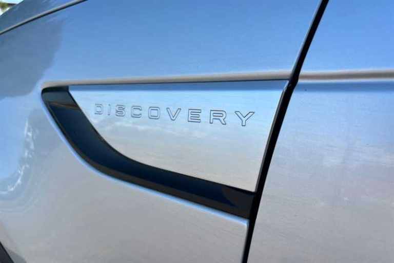 2018 Land Rover Discovery 3.0 TD V6 HSE Luxury SUV 5dr Diesel Auto 4WD Euro 6 (s/s) (258 ps) SUV ...