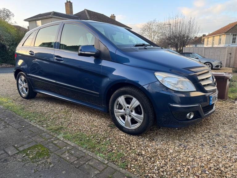 2011 Mercedes-Benz B Class B200 CDI SE 5dr CVT Auto MPV Diesel Automatic