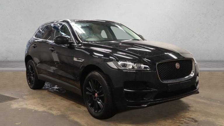 2019 Jaguar F-Pace 2.0d Portfolio 5dr Auto AWD ESTATE DIESEL Automatic