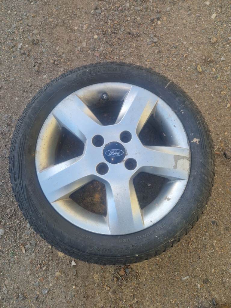 Ford fiesta tyre/wheel for sale