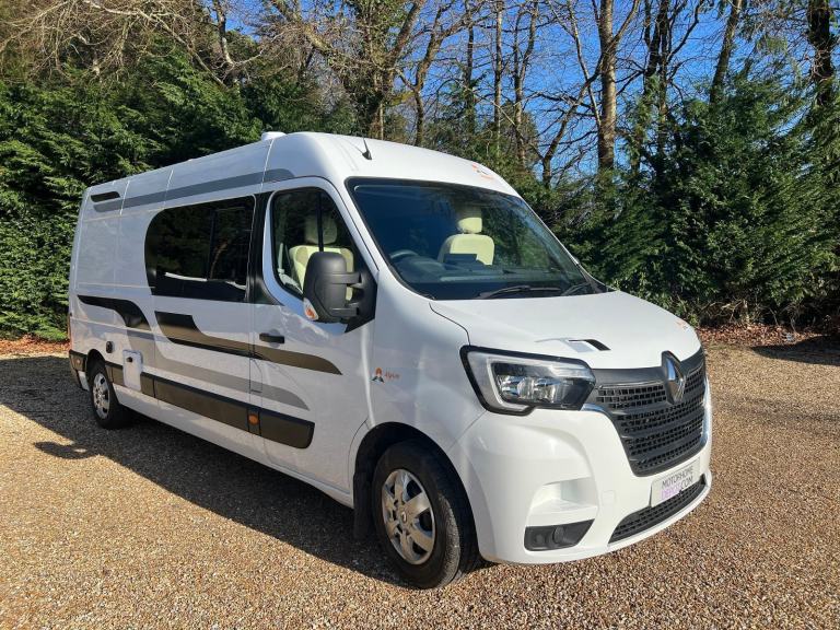 Renault Master LM35 LWB 2 Berth 8kWh EcoFlow Battery WiFi Garage new conv