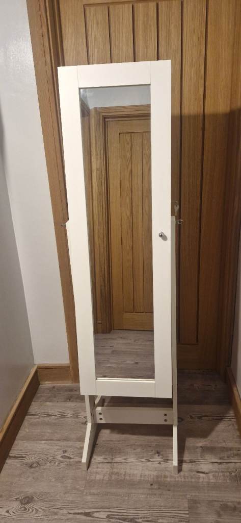 Freestanding Mirror/jewellery cabinet