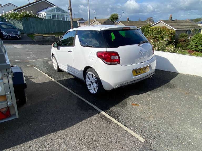 Citroen, DS3, Hatchback, 2011, Manual, 1560 (cc), 3 doors
