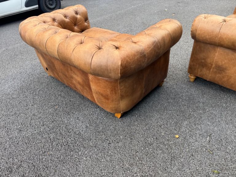 Alexander & James Buffalo Leather Sofa very good quality possible delivery 