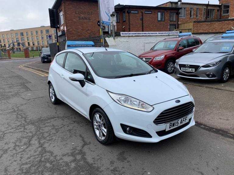 2015 Ford Fiesta 1.0 Ecoboost 3 door white petrol £0 road Tax