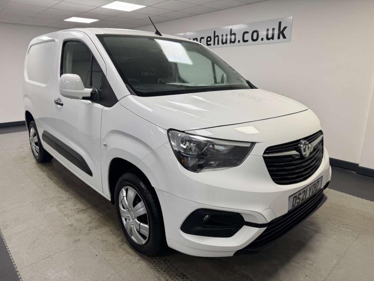 2021 Vauxhall Combo 2300 1.5 Turbo D 100ps H1 Sportive Van PANEL VAN DIESEL Manual