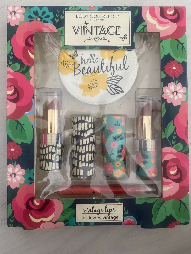 Body Collection Vintage Lips Gift Set – New