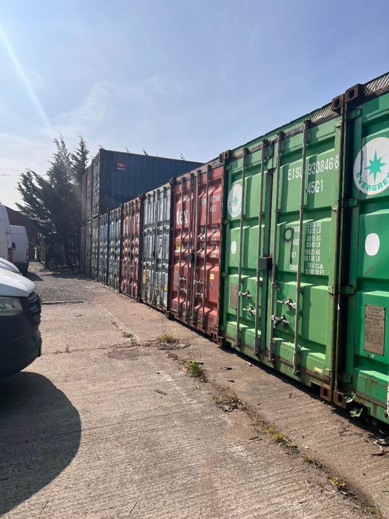 25 x 40ft High Cube Shipping Containers – £2,000 + VAT